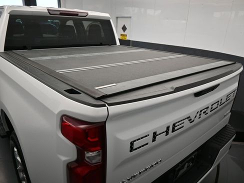 Used 2023 Chevrolet Silverado 1500 RST RWD image 39