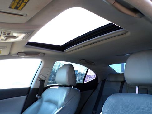 Used 2007 Lexus IS 350 image 10