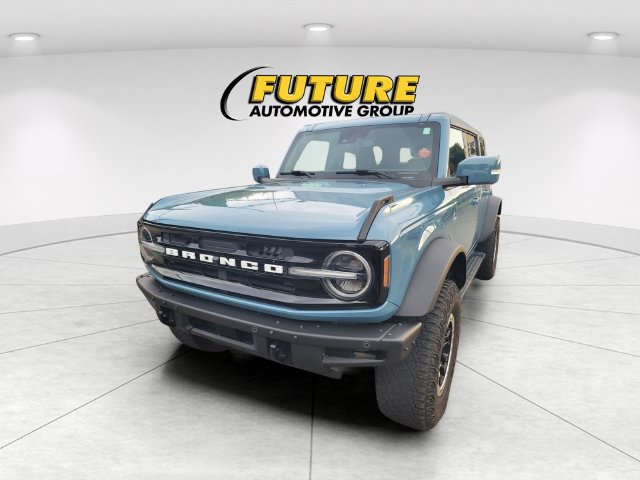 Used 2022 Ford Bronco Outer Banks w/ Sasquatch Package AWD/4WD image 2