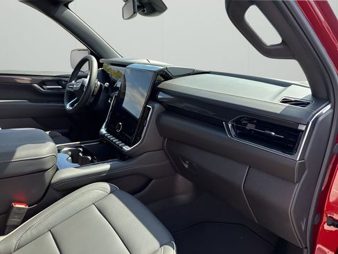 New 2026 GMC Yukon Elevation image 14