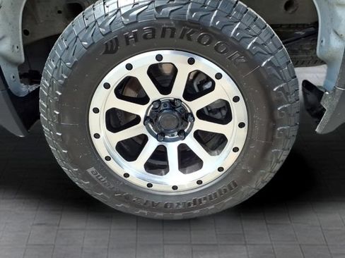 Used 2024 GMC Sierra 1500 Pro w/ Pro Value Package AWD/4WD image 9