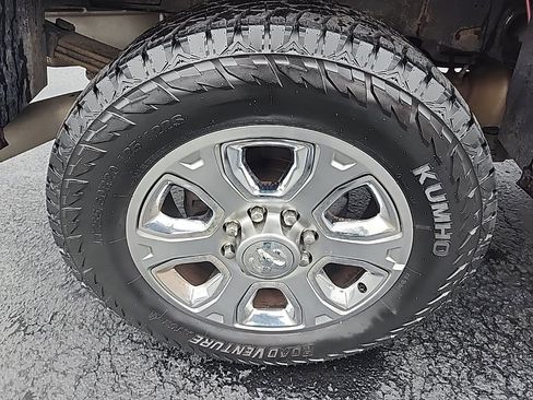 Used 2018 RAM 3500 Laramie image 11