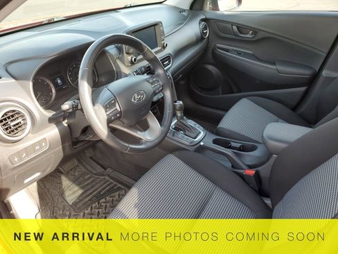 Used 2018 Hyundai Kona SEL w/ SEL Tech Package 02 image 16