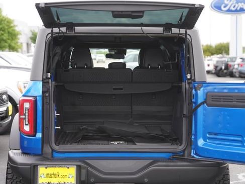 Used 2023 Ford Bronco Badlands image 31