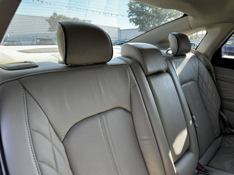 Used 2017 Ford Fusion Platinum AWD/4WD image 12