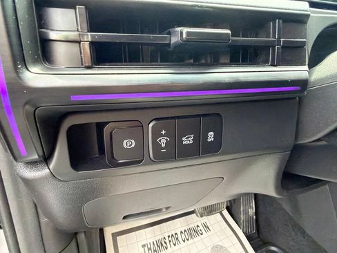Used 2025 Hyundai Santa Fe Calligraphy AWD/4WD image 21