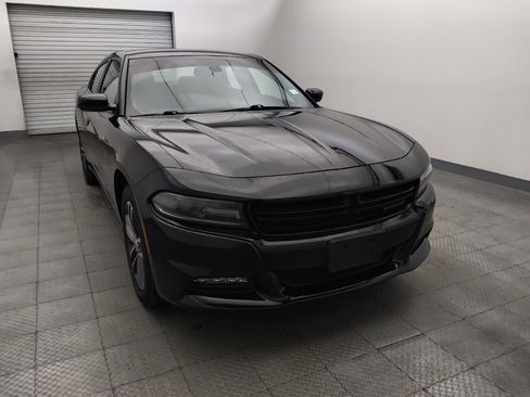 Used 2019 Dodge Charger SXT AWD/4WD image 14