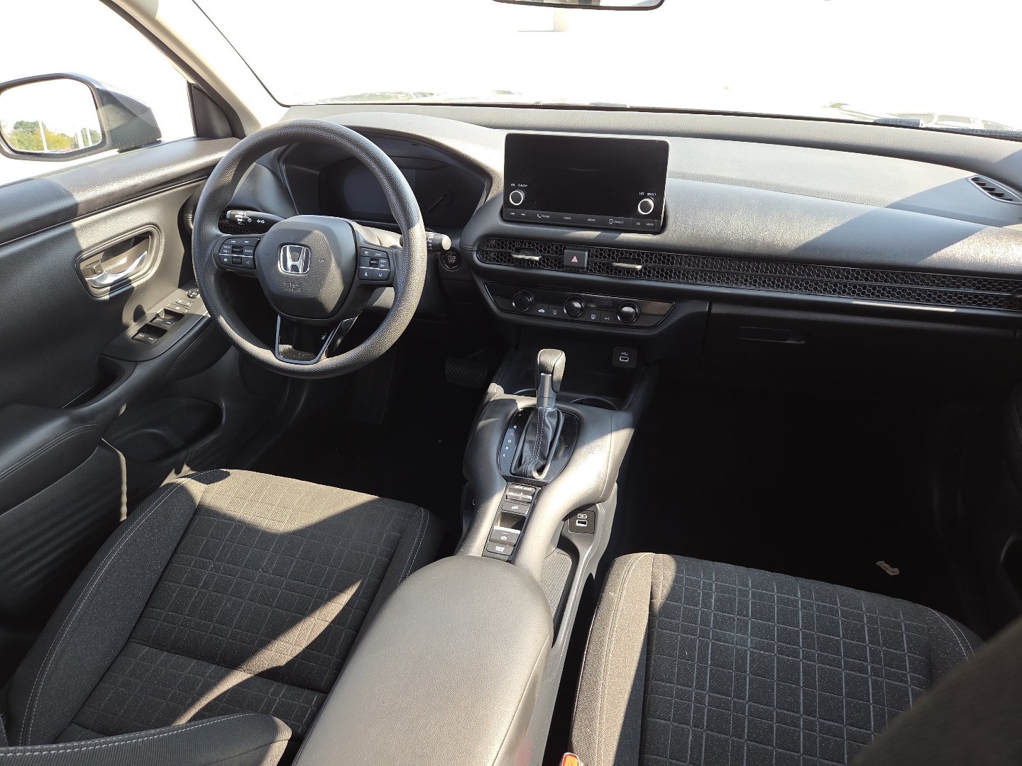 Used 2023 Honda HR-V LX image 22