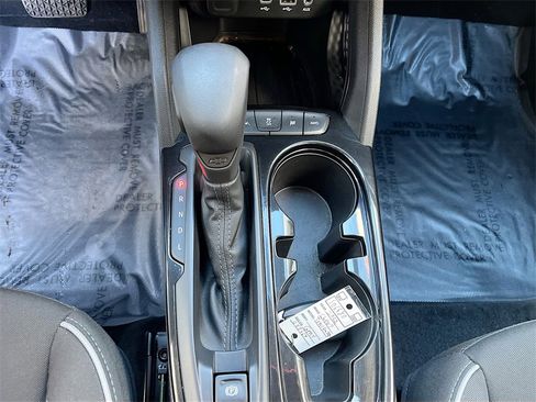 Used 2022 Chevrolet TrailBlazer LT w/ LPO, Blackout Package image 17