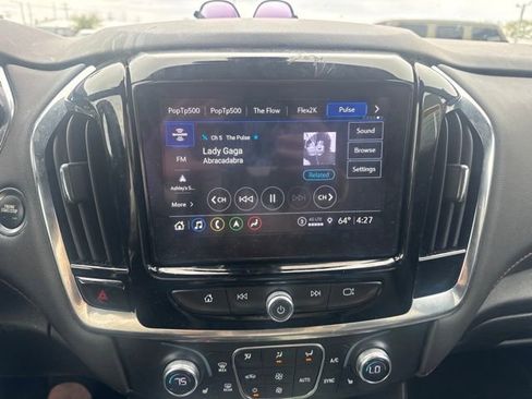 Used 2023 Chevrolet Traverse RS AWD/4WD image 8