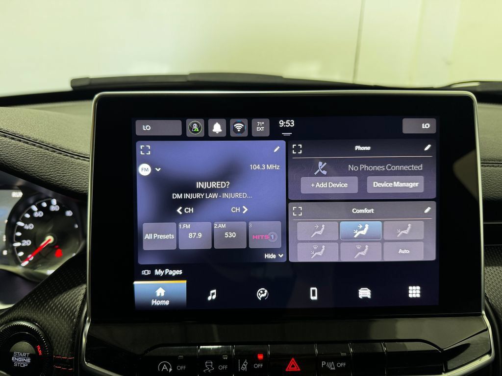 Used 2025 Jeep Compass Trailhawk AWD/4WD image 3