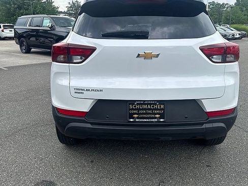 Certified 2025 Chevrolet TrailBlazer LS w/ LS Convenience Package AWD/4WD image 5