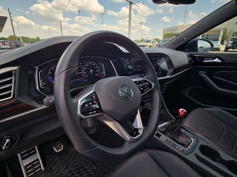 Used 2023 Volkswagen Jetta GLI Autobahn FWD image 15