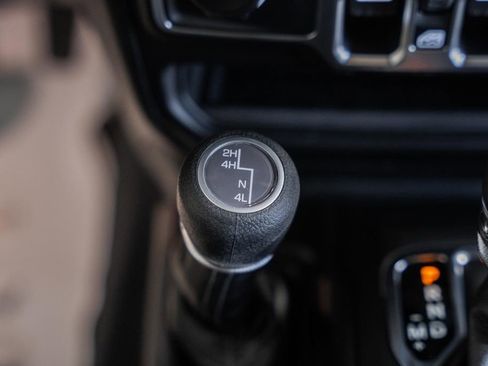 New 2026 Jeep Gladiator Sport image 25