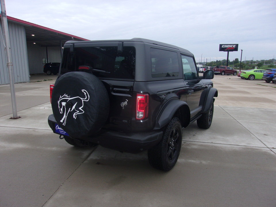 Used 2024 Ford Bronco Black Diamond AWD/4WD image 3
