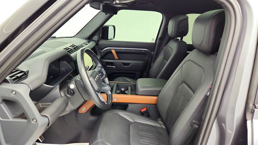 Used 2023 Land Rover Defender 110 X AWD/4WD image 22
