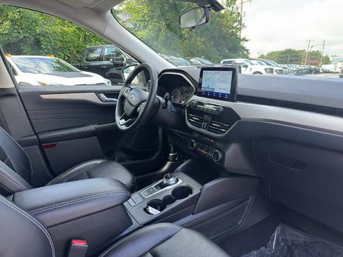 Certified 2022 Ford Escape SEL AWD/4WD image 3