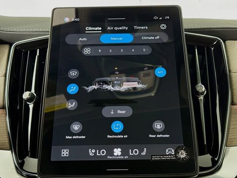 New 2026 Volvo XC90 B6 Plus w/ Protection Package Premier image 15