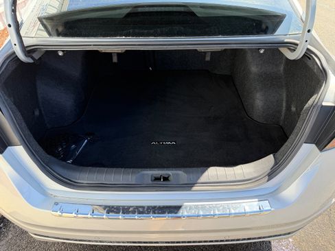 Used 2022 Nissan Altima 2.5 SV w/ SV Premium Package image 7