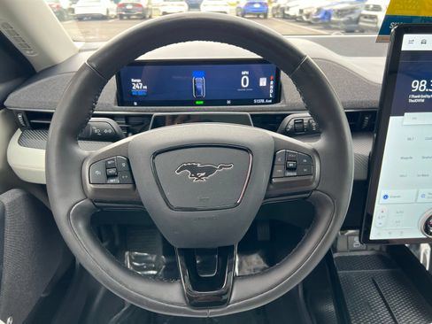 Used 2022 Ford Mustang Mach-E Premium RWD image 30