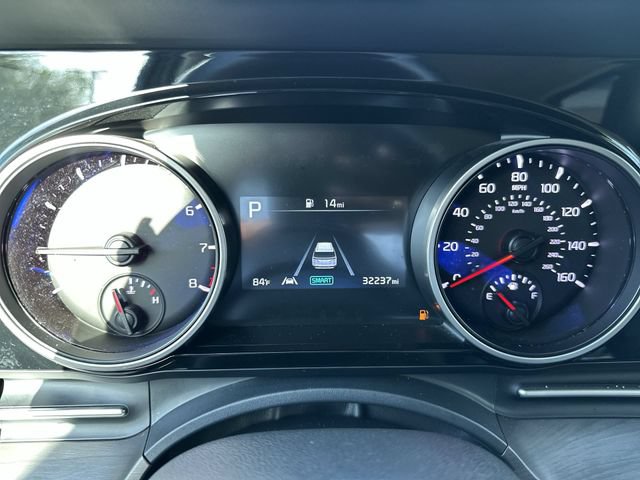 Used 2023 Kia Carnival EX w/ Paint Protection Package FWD image 26