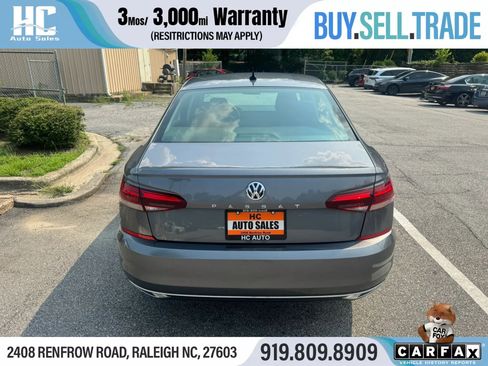 Used 2020 Volkswagen Passat 2.0T SE FWD image 4