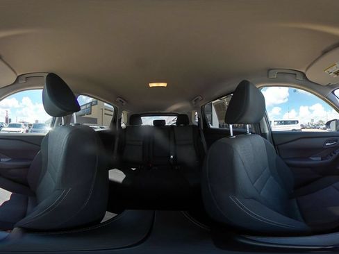 Used 2026 Nissan Rogue SV FWD image 43