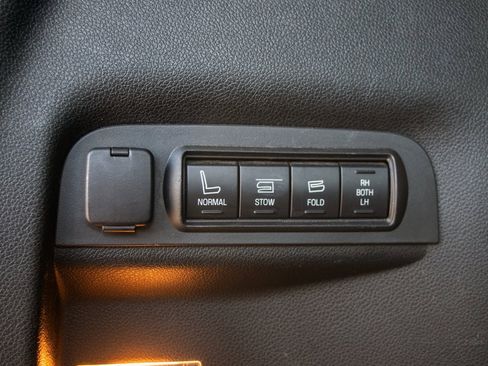 Used 2019 Ford Explorer Sport w/ Equipment Group 401A image 7