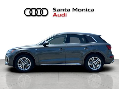 Used 2024 Audi Q5 e Premium w/ Convenience Package AWD/4WD image 5