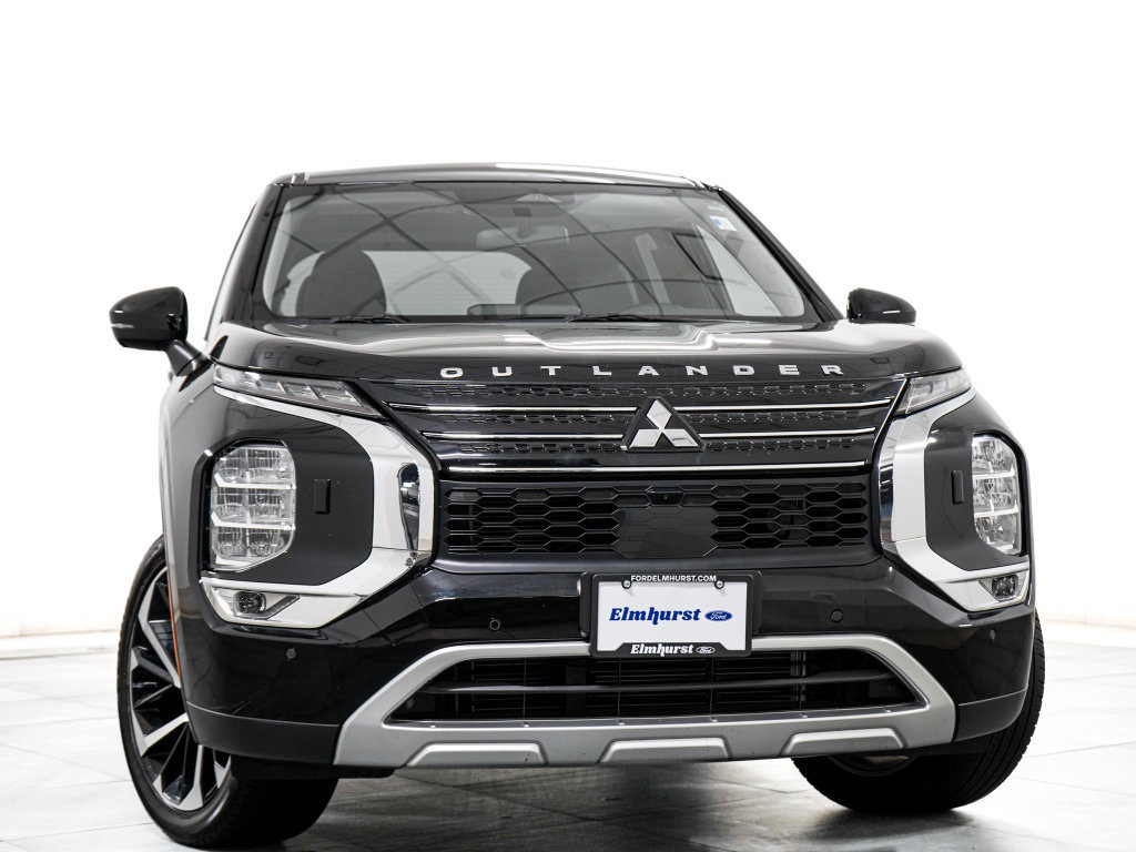 Used 2023 Mitsubishi Outlander SE Black Edition AWD/4WD image 3