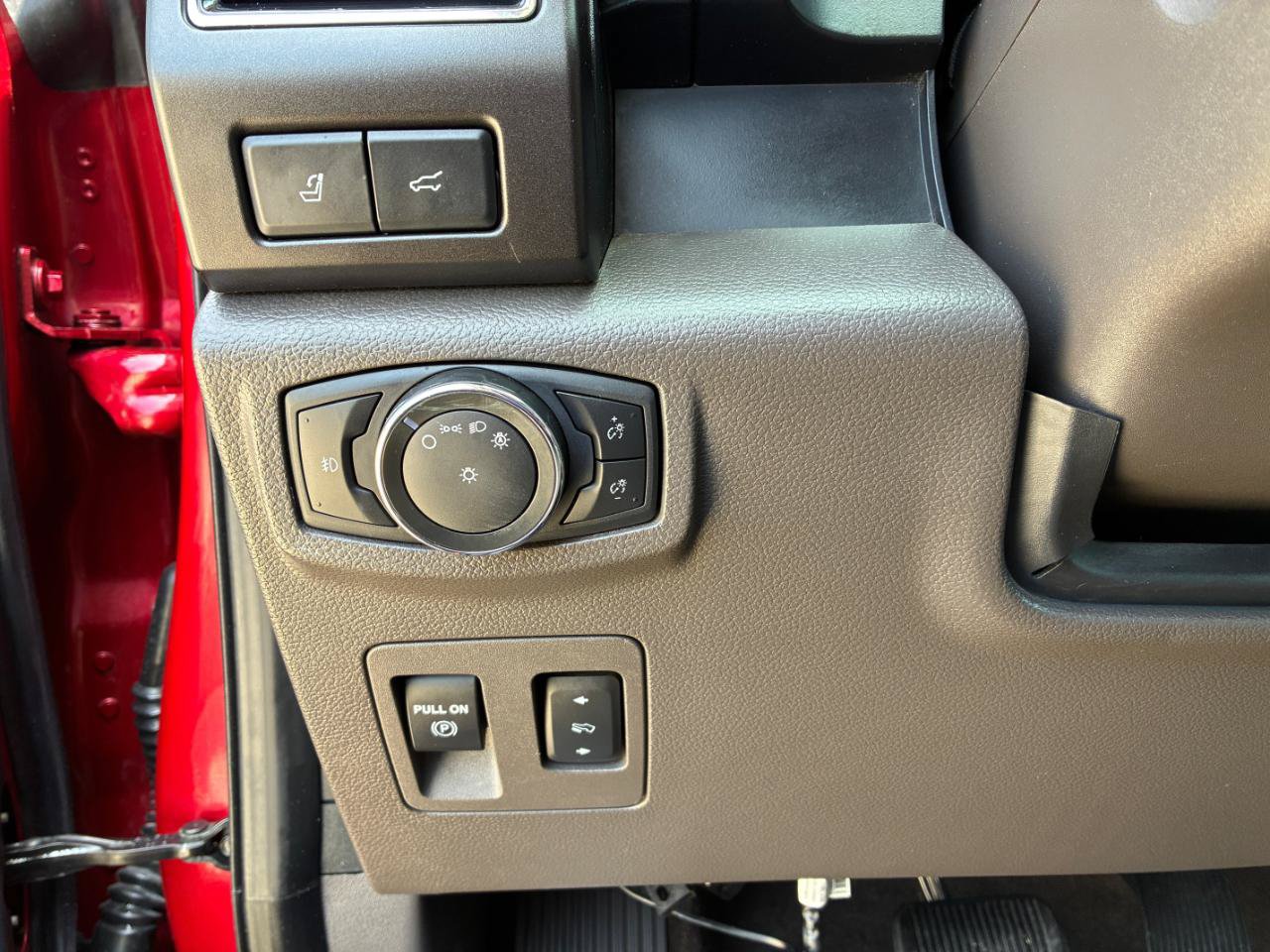 Used 2021 Ford Expedition Max Limited RWD image 29
