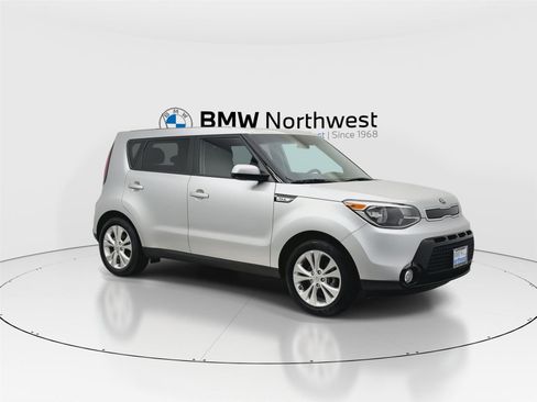 Used 2016 Kia Soul + image 6