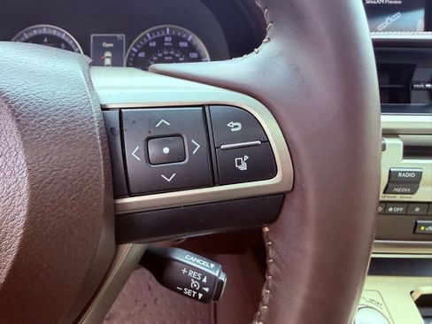 Used 2016 Lexus ES 350 350 SUNROOF/PUSH BUTTON START/ w/ Accessory Package image 17