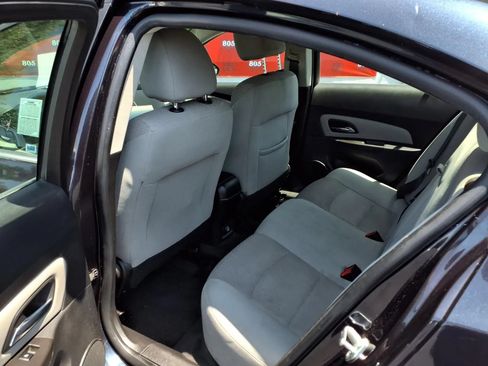 Used 2015 Chevrolet Cruze LT FWD image 17