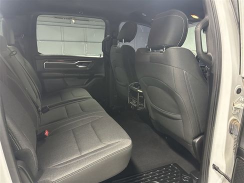 Used 2019 RAM 1500 Big Horn image 12