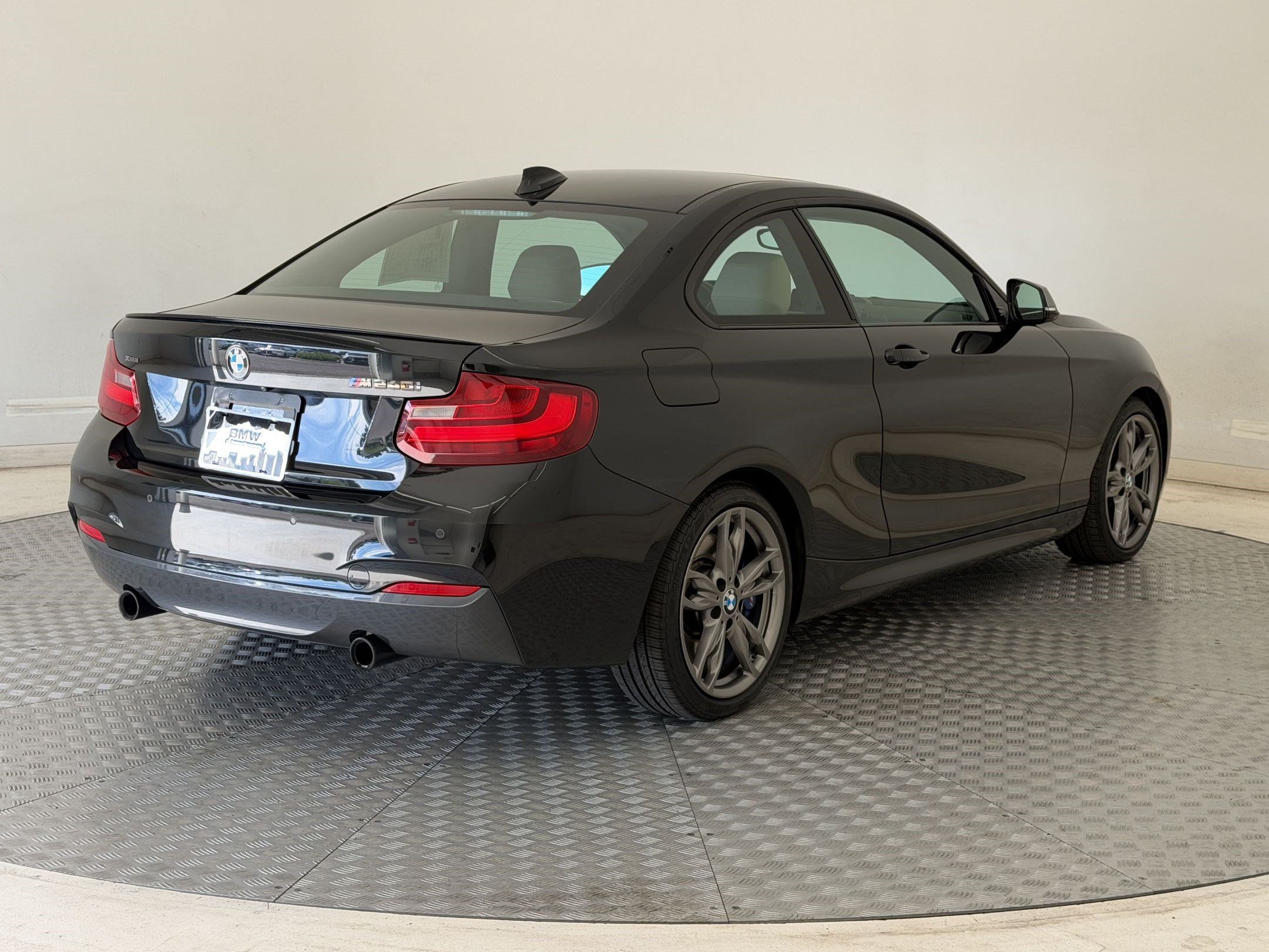 Used 2017 BMW M240i xDrive Coupe AWD/4WD image 9