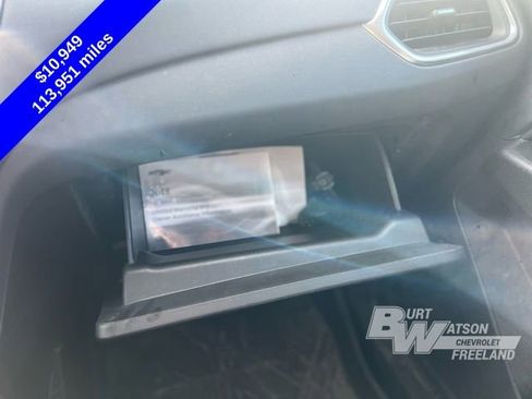 Used 2018 Chevrolet Equinox LT image 18