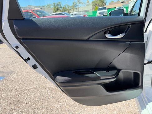 Used 2019 Honda Civic EX image 39