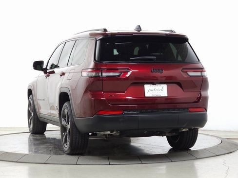 Used 2024 Jeep Grand Cherokee L Altitude image 3