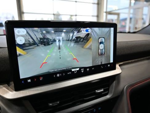 Used 2025 Ford Explorer ST-Line w/ ST-Line Street Pack image 16