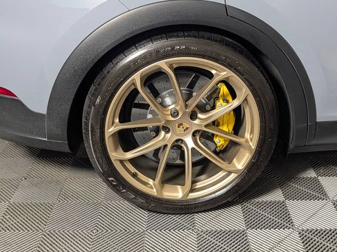 Certified 2024 Porsche Cayenne Turbo GT AWD/4WD image 13