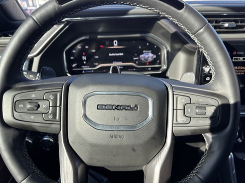 Used 2025 GMC Sierra 1500 Denali Ultimate image 12