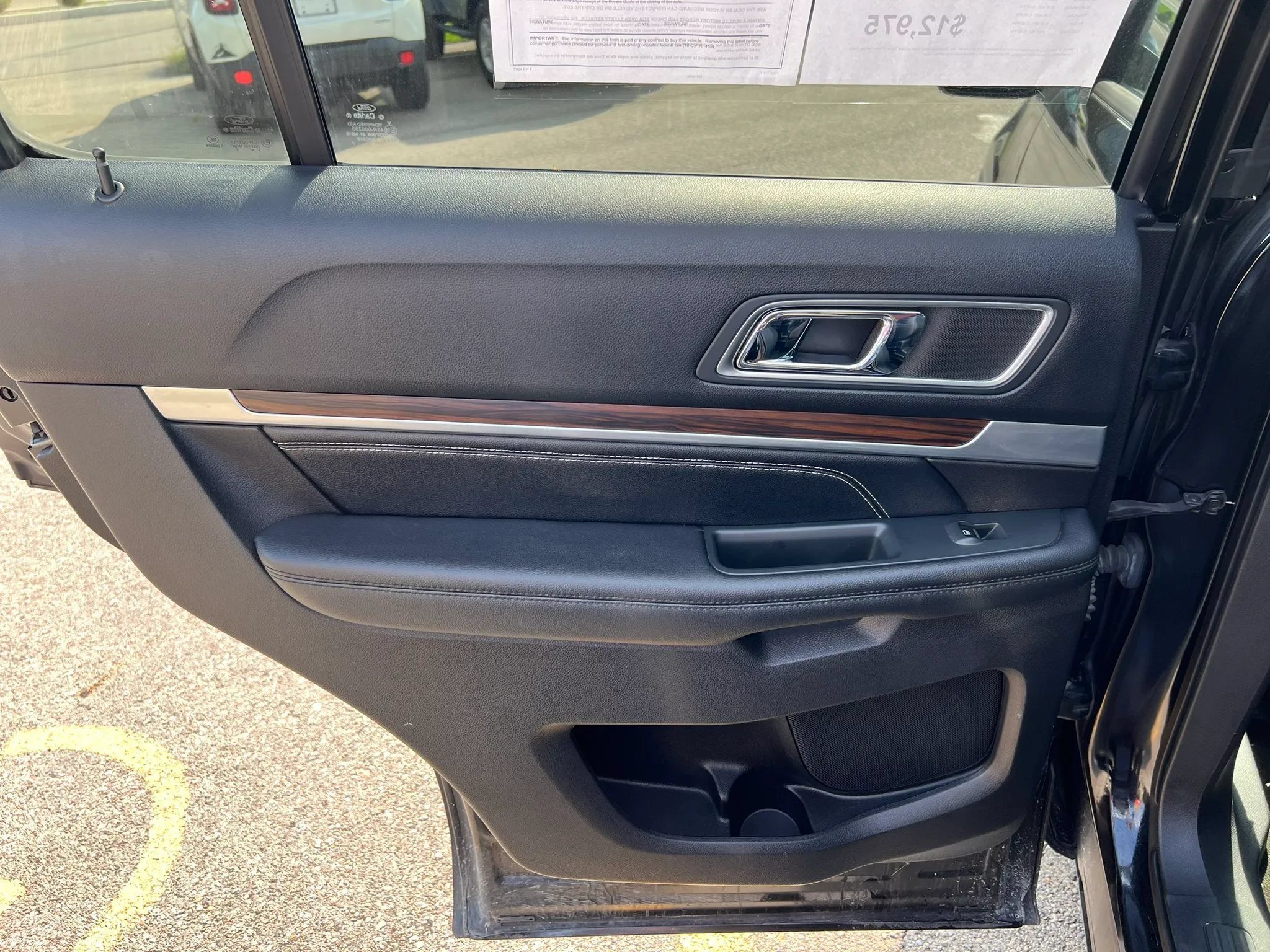 Used 2016 Ford Explorer Limited AWD/4WD image 29
