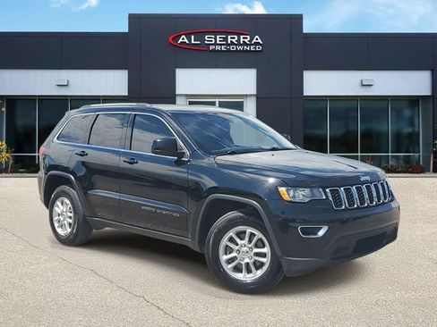 Used 2019 Jeep Grand Cherokee Laredo w/ Security & Convenience Group AWD/4WD image 1