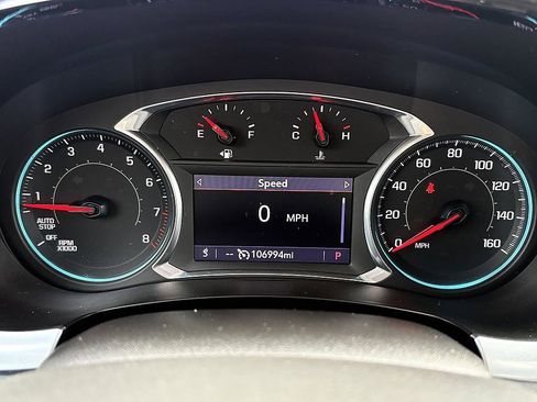 Used 2020 Chevrolet Traverse LT w/ Driver Confidence II Package image 19