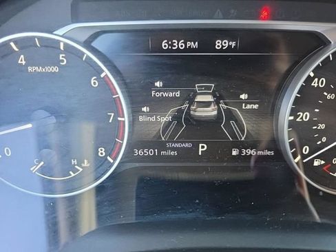 Used 2023 Nissan Rogue SV w/ SV Premium B Package FWD image 11
