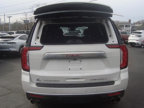 Used 2024 GMC Yukon Denali image 8