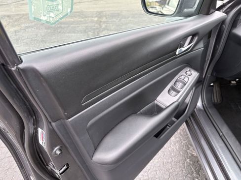 Used 2022 Nissan Altima 2.5 S image 13