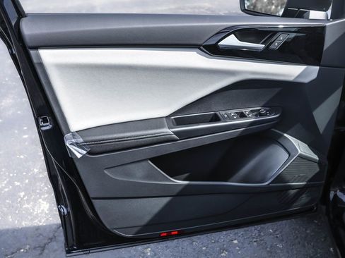 Used 2025 Volkswagen Taos S image 24