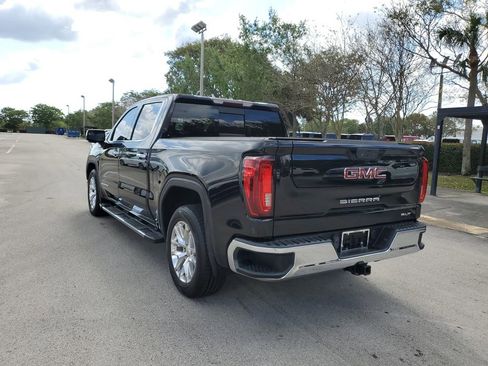 Used 2021 GMC Sierra 1500 SLT w/ SLT Premium Package image 3